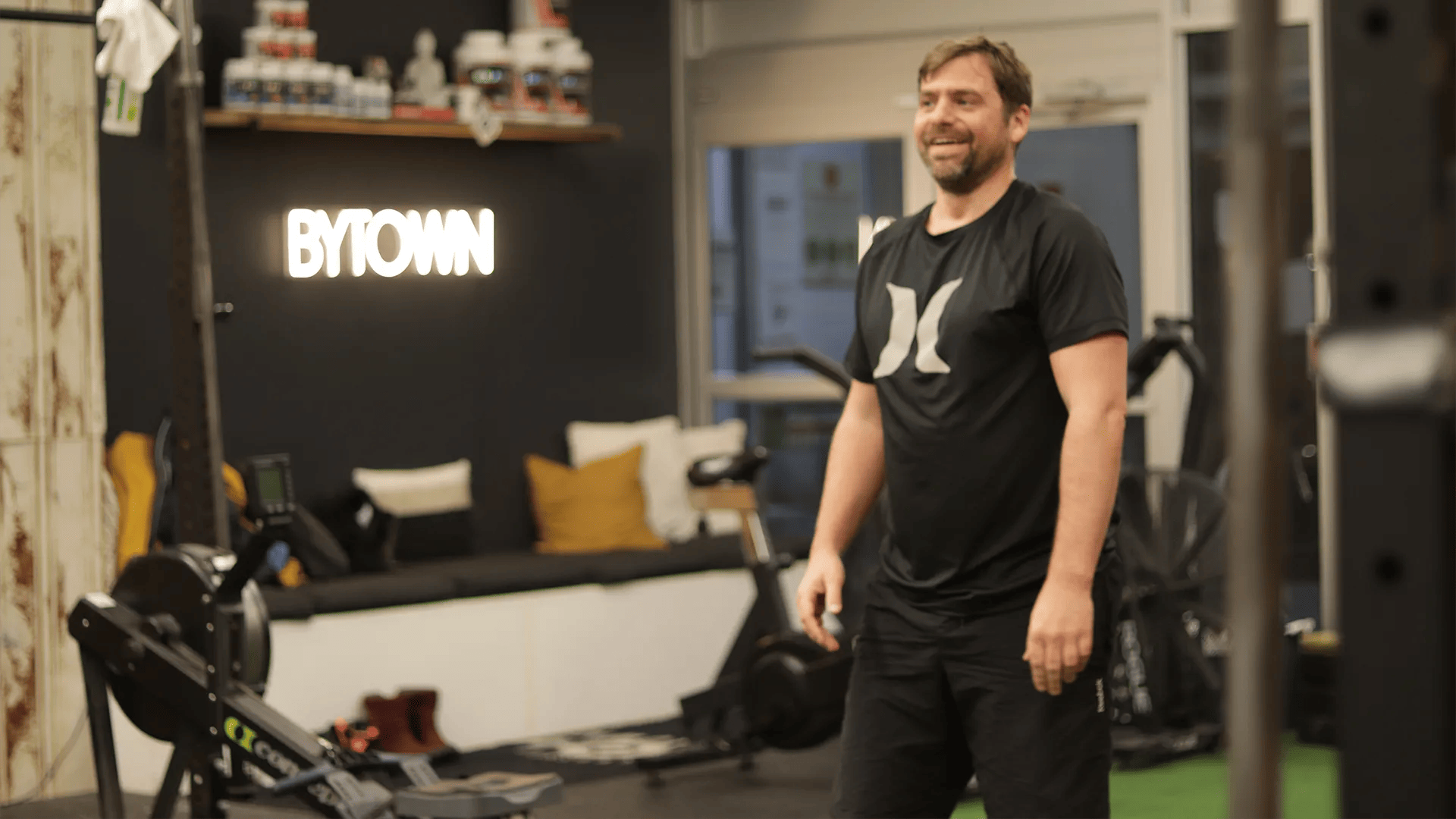 man training at CrossFit ByTown